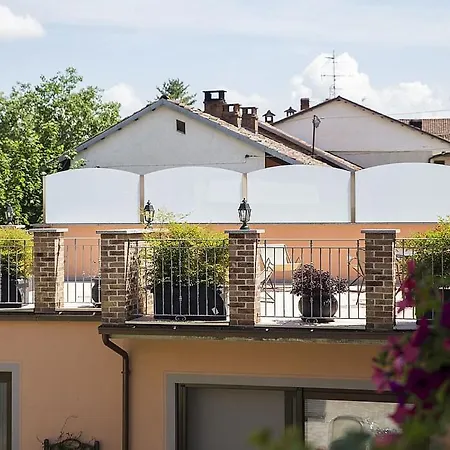 Sleeps 2 With Pool And Air Con 빌라